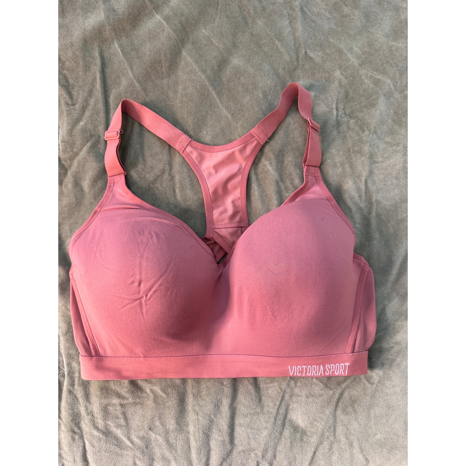 Victoria's Secret Mauve Adjustable Padded Sports Bra.